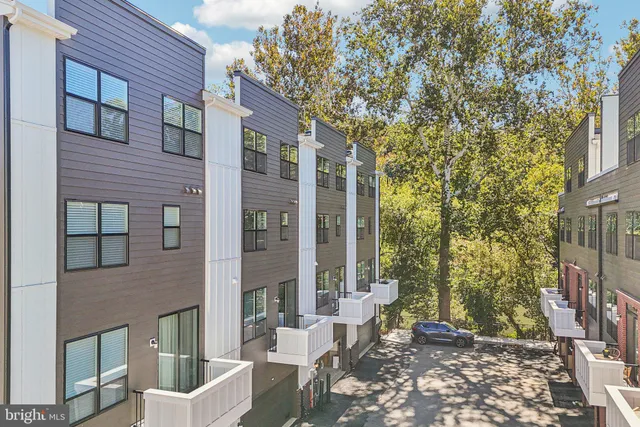 $872,050 | 948 Riverplace Drive, Unit 48, Conshohocken, PA 19428