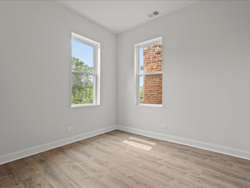 6041 South Morgan Street Chicago, IL 60621 - Photo 14 of 27 Gallery Image 14