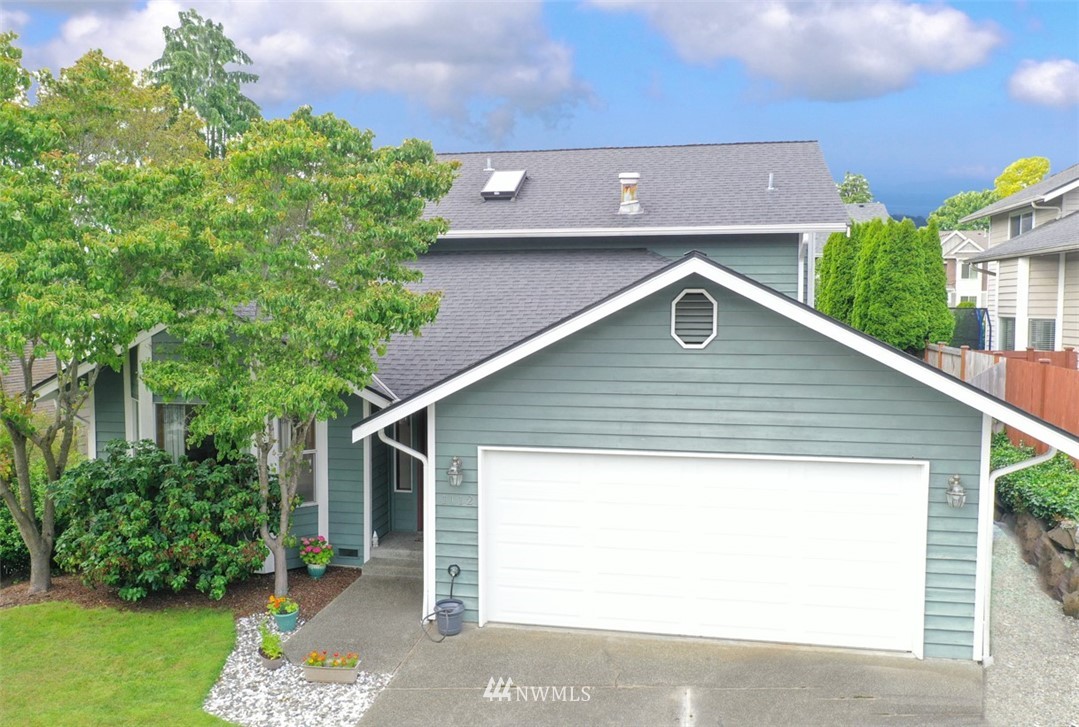 1112 North 30th Street Renton, WA 98056 - Photo 1 of 22 Gallery Image 1