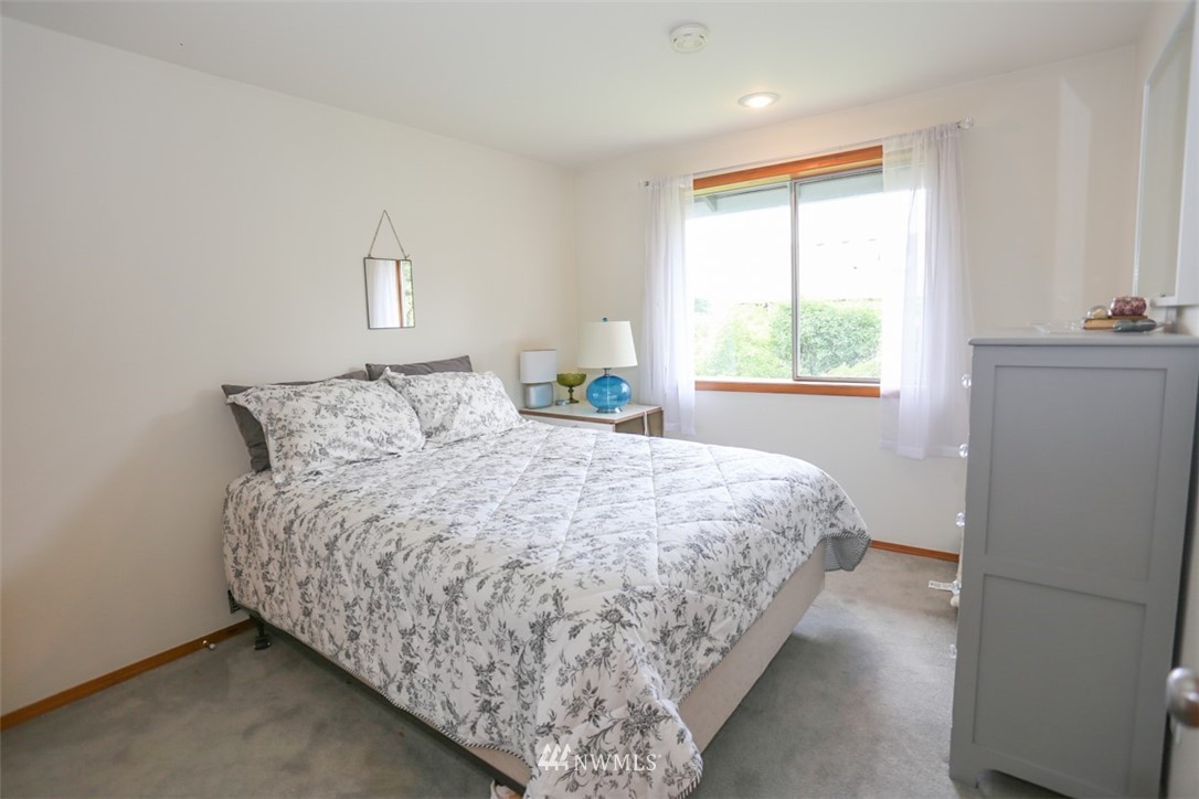 1112 North 30th Street Renton, WA 98056 - Photo 15 of 22 Gallery Image 15