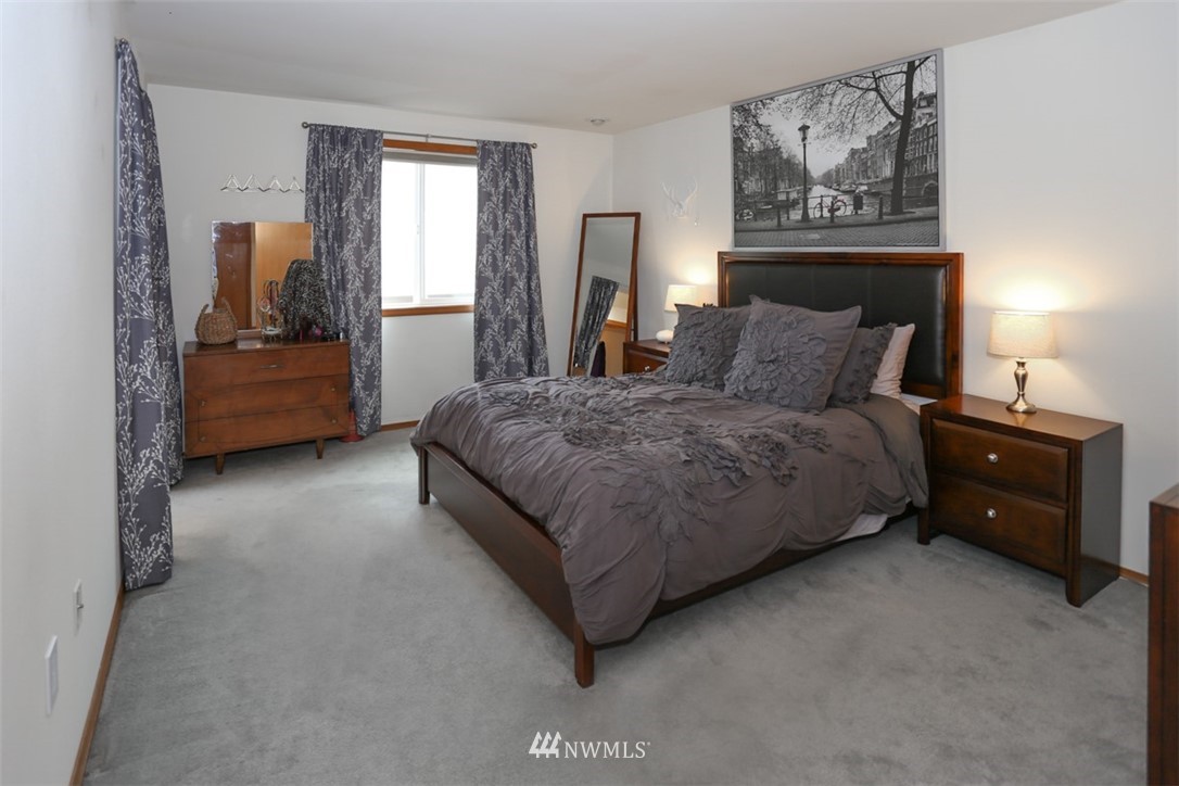 1112 North 30th Street Renton, WA 98056 - Photo 17 of 22 Gallery Image 17