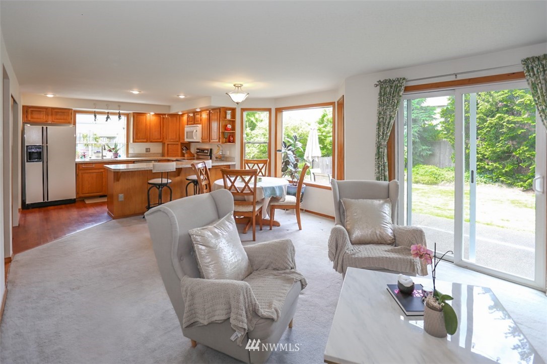 1112 North 30th Street Renton, WA 98056 - Photo 9 of 22 Gallery Image 9