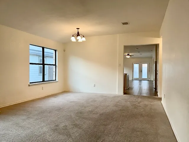 $1,900 | 704 Big Sur Trail, Taylor, TX 76574