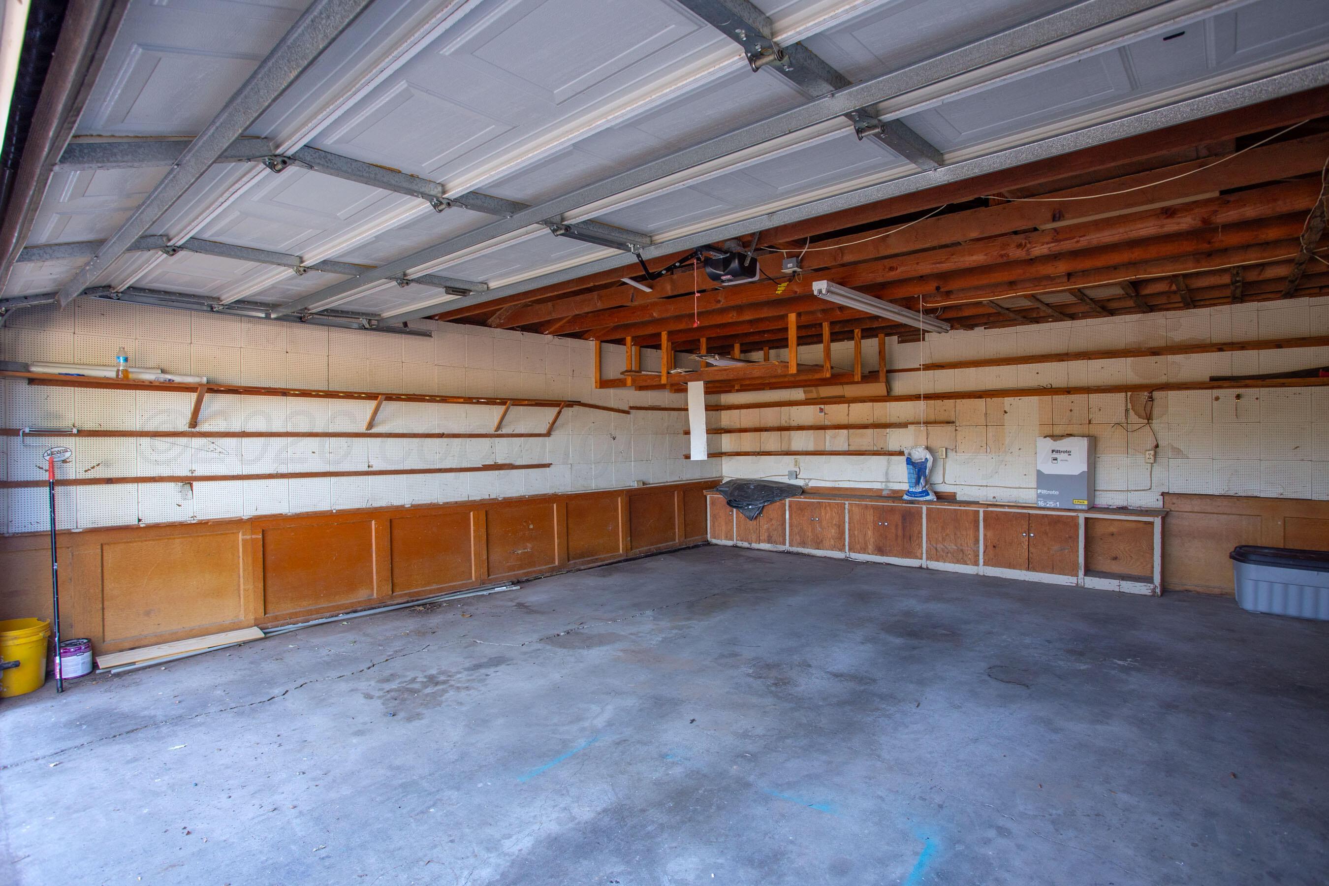 4301 South Fannin Street Amarillo, TX 79110 - Photo 24 of 25 Garage