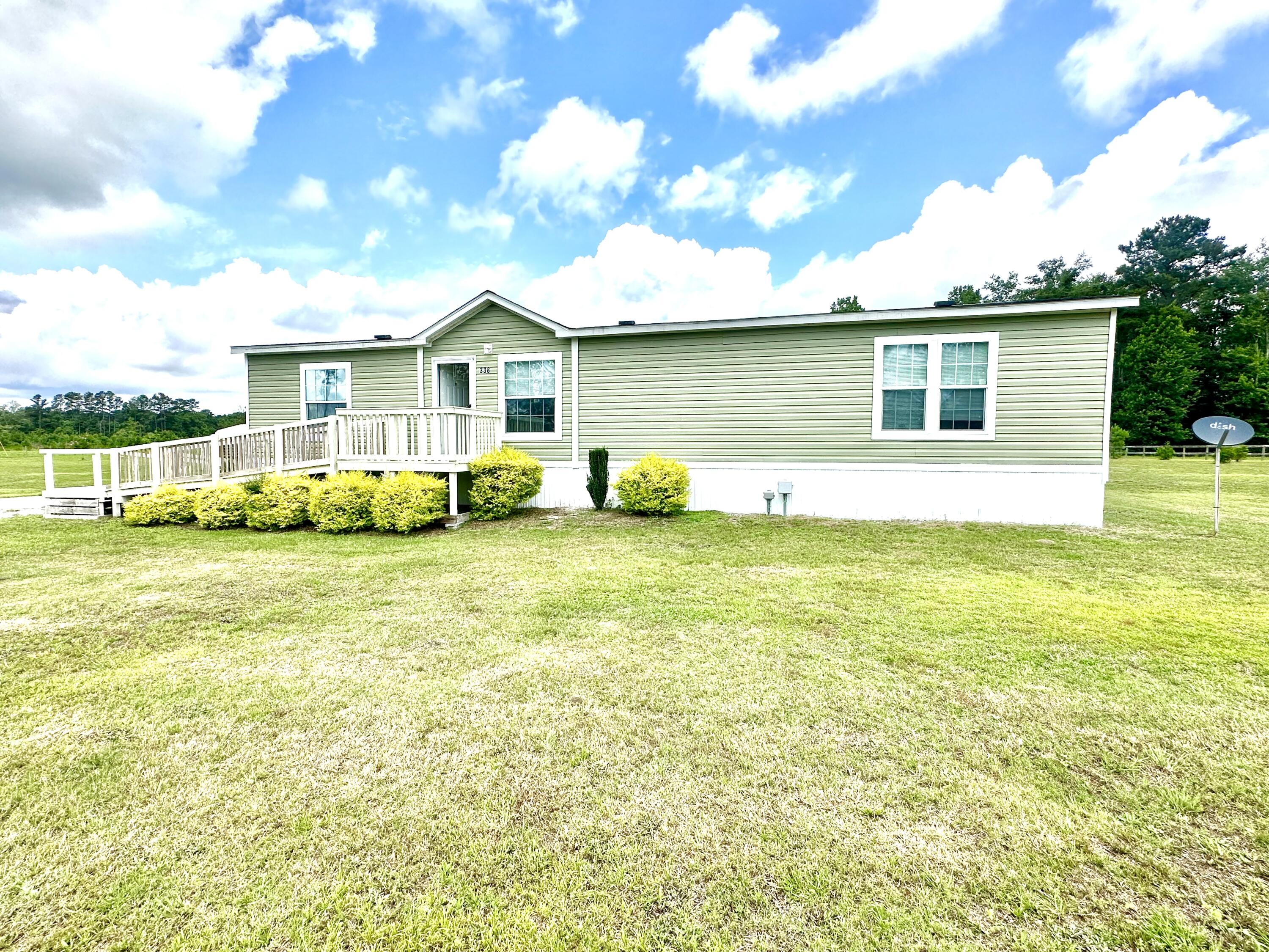 338 Westbury Road Bowman, SC 29018 - Photo 3 of 22 IMG_E4986