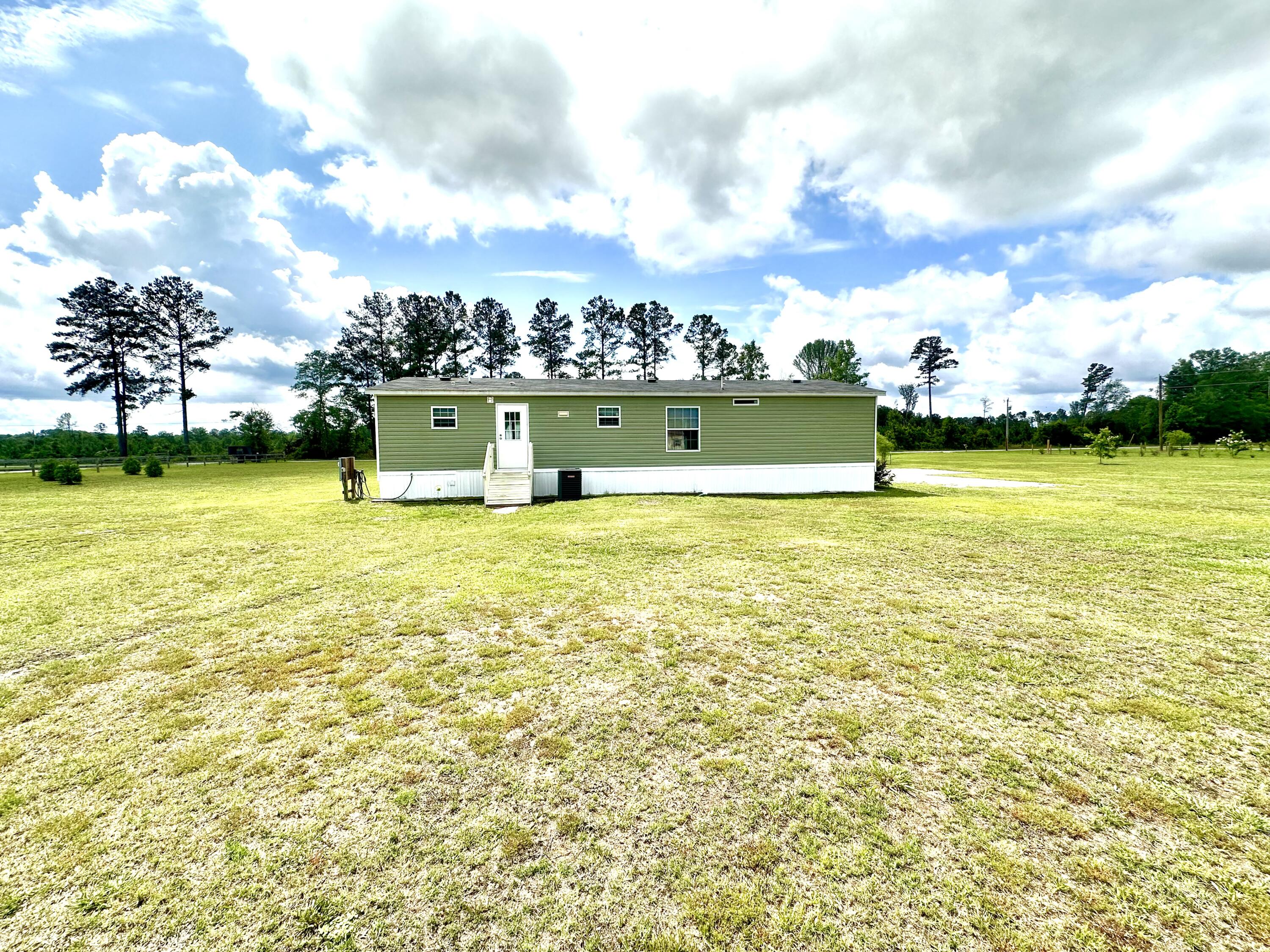 338 Westbury Road Bowman, SC 29018 - Photo 7 of 22 IMG_E4990