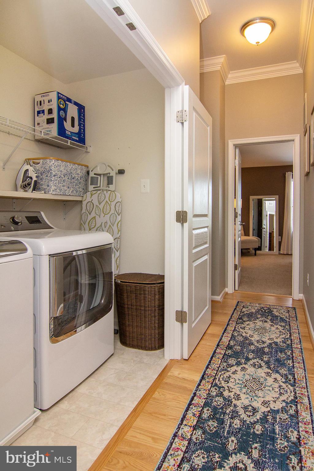 3417 Pintail Road Baltimore, MD 21222 - Photo 26 of 32 3rd floor laundry