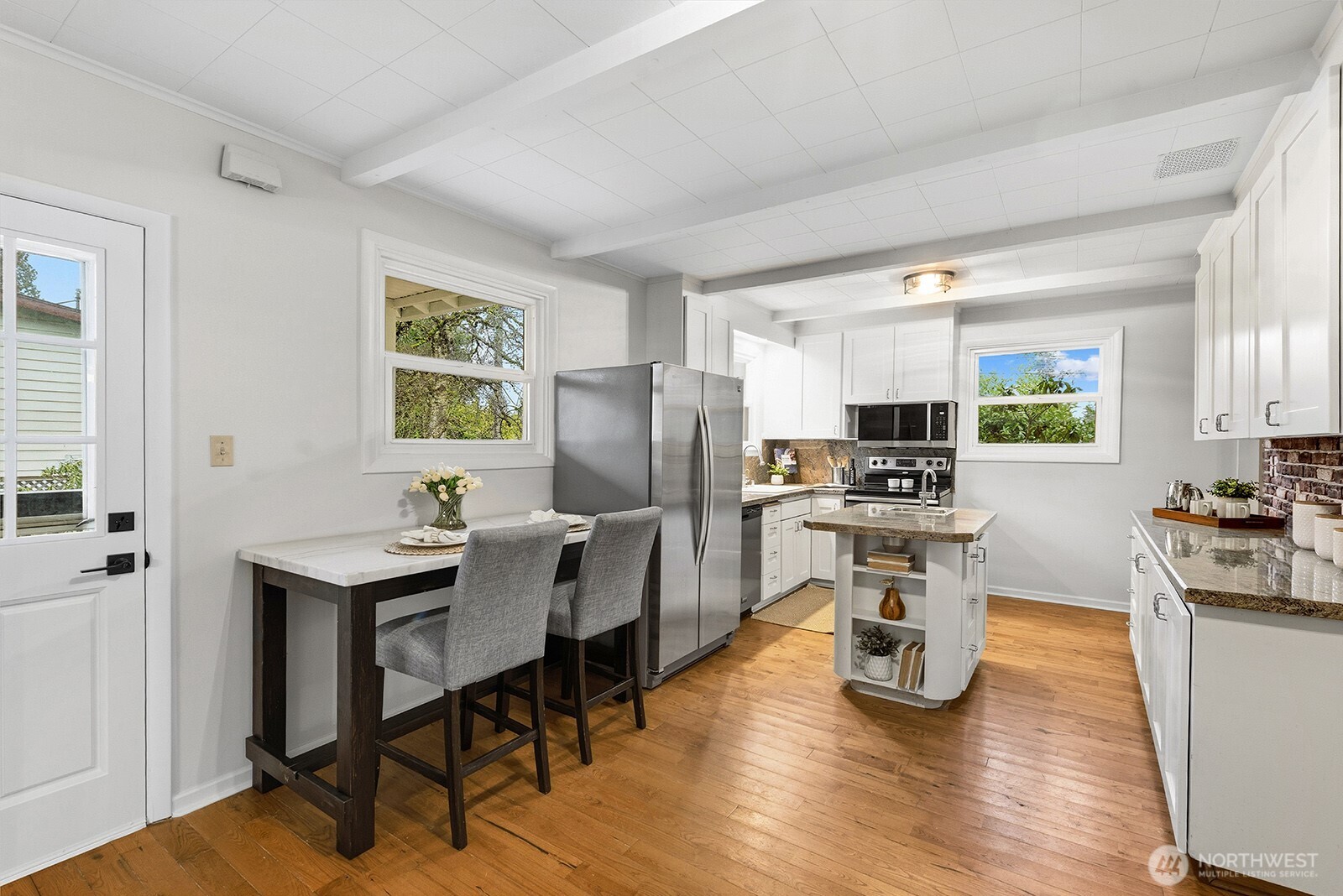 2342 North 137th Street Seattle, WA 98133 - Photo 16 of 40