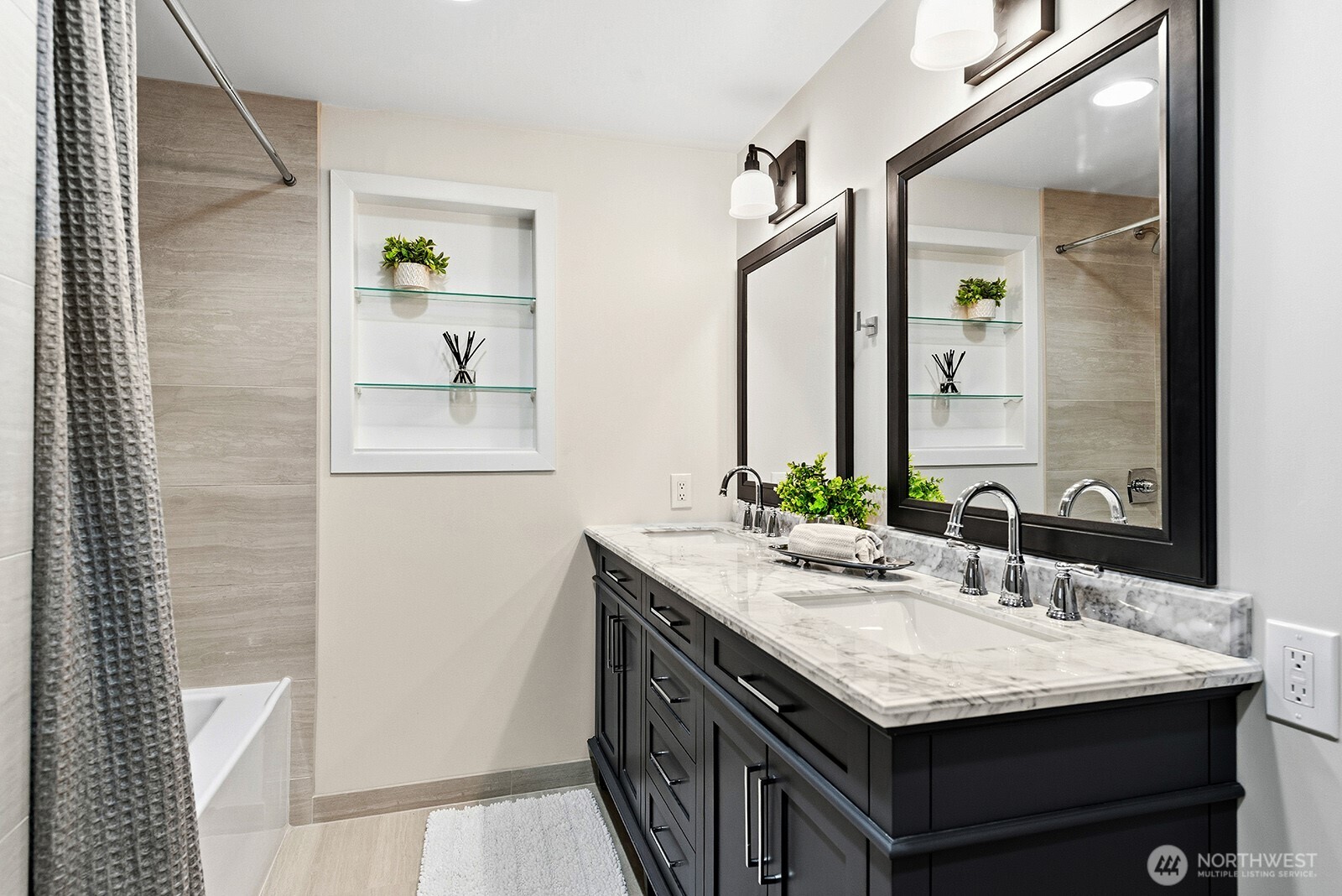 2342 North 137th Street Seattle, WA 98133 - Photo 20 of 40