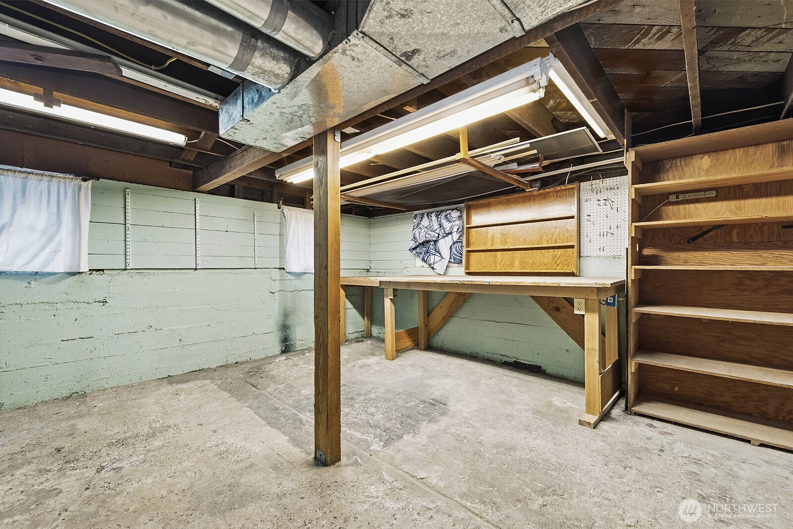 2342 North 137th Street Seattle, WA 98133 - Photo 30 of 40