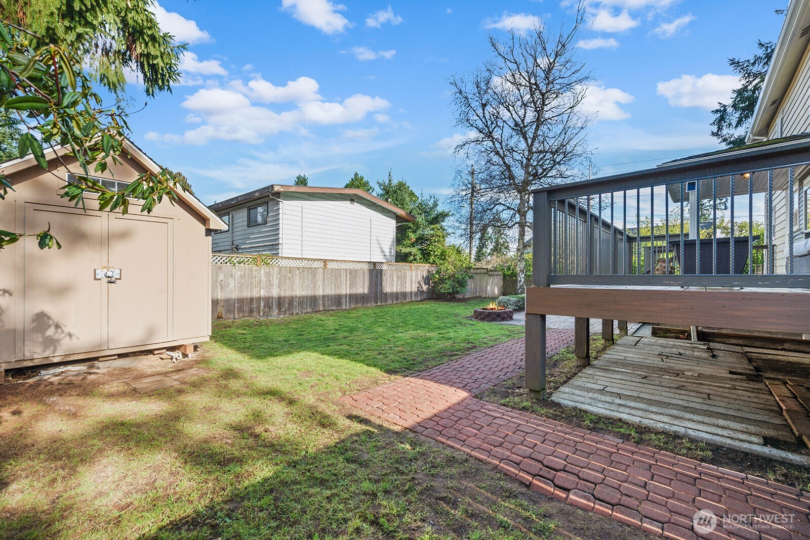 2342 North 137th Street Seattle, WA 98133 - Photo 31 of 40