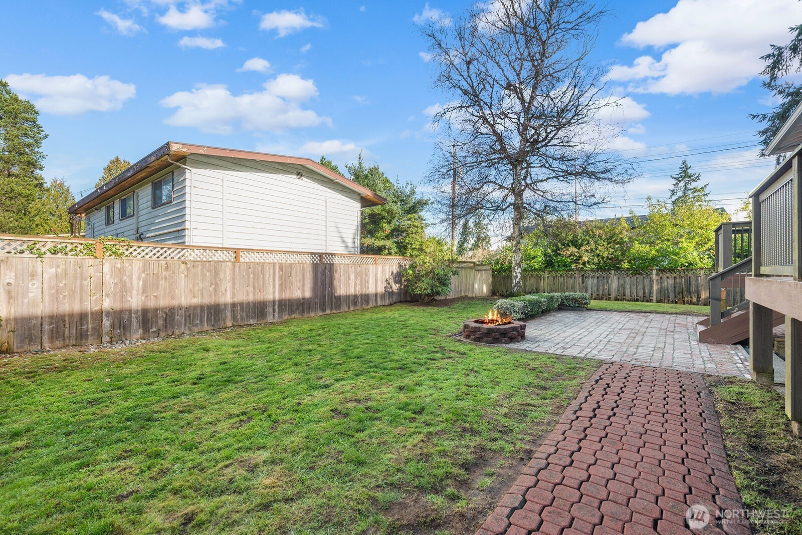 2342 North 137th Street Seattle, WA 98133 - Photo 32 of 40