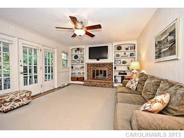 711 Ashmeade Road Charlotte, NC 28211 - Photo 7 of 16 Gallery Image 7