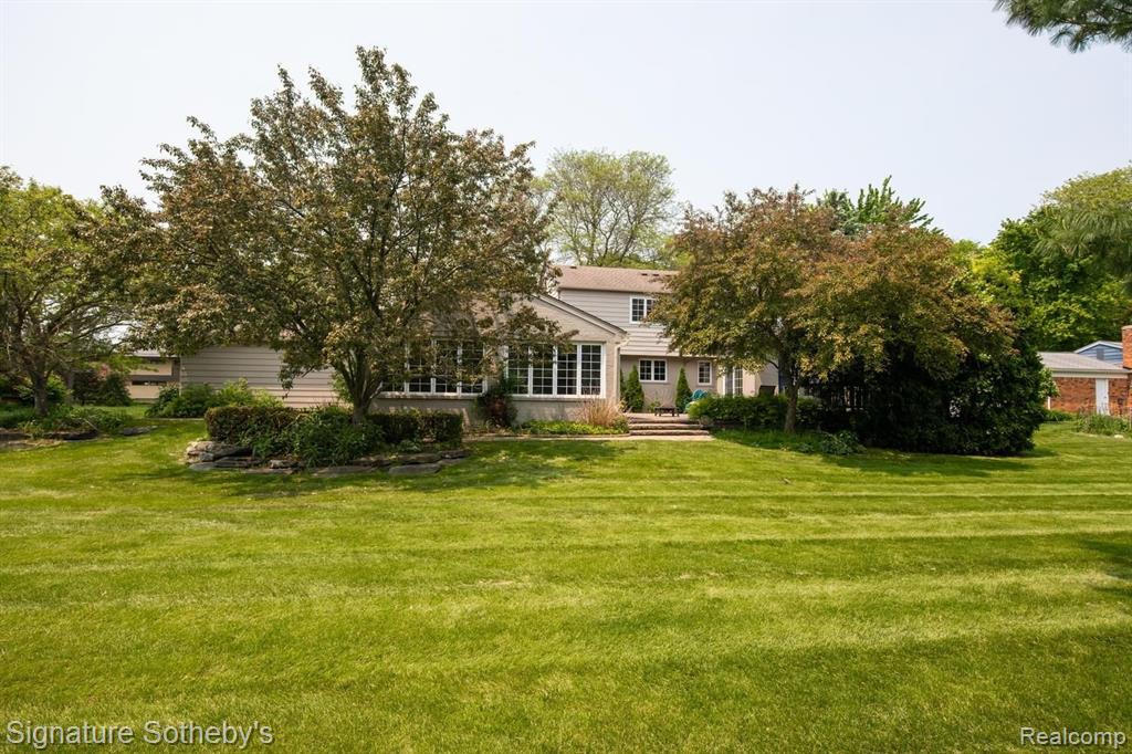 5139 Wing Lake Road Bloomfield Hills, MI 48302 - Photo 38 of 43