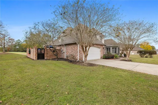 $669,900 | 30764 Blue Wing Crescent, Springfield, LA 70462