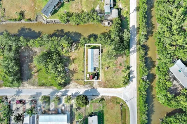 $165,000 | 103 Egret Lane, Everglades City, FL 34139