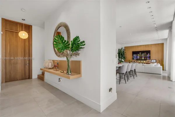 $26,000 | Tropical Isle Homes, Key Biscayne, FL 33149