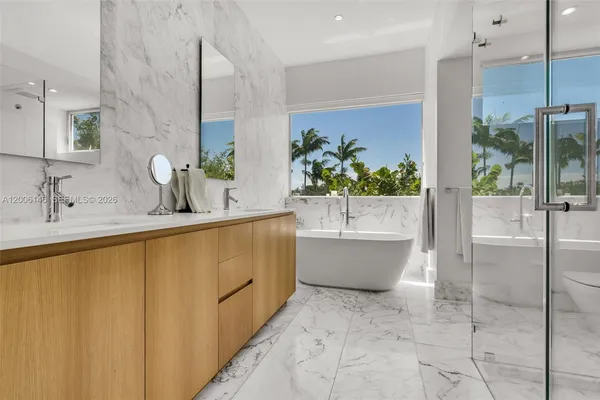 $26,000 | Tropical Isle Homes, Key Biscayne, FL 33149