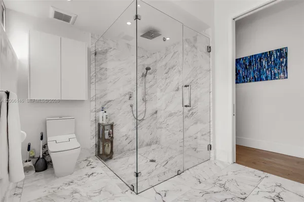 $26,000 | Tropical Isle Homes, Key Biscayne, FL 33149