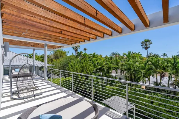 $26,000 | Tropical Isle Homes, Key Biscayne, FL 33149