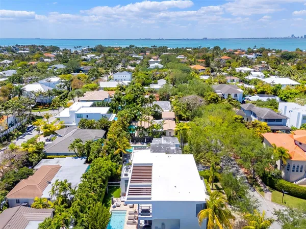 $26,000 | Tropical Isle Homes, Key Biscayne, FL 33149