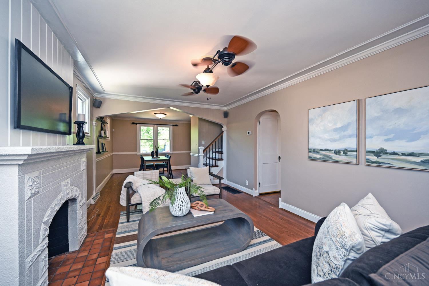 5587 Vogel Road Cincinnati, OH 45239 - Photo 8 of 42