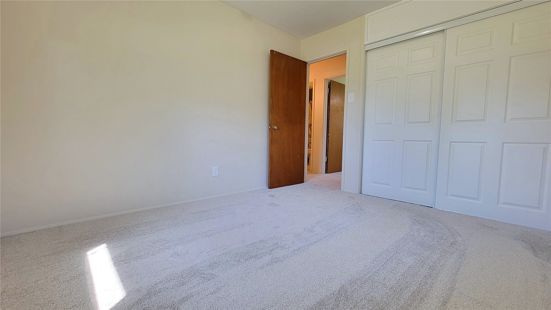 4840 Kesler Road Northwest Cedar Rapids, IA 52405 - Photo 26 of 33 Gallery Image 26