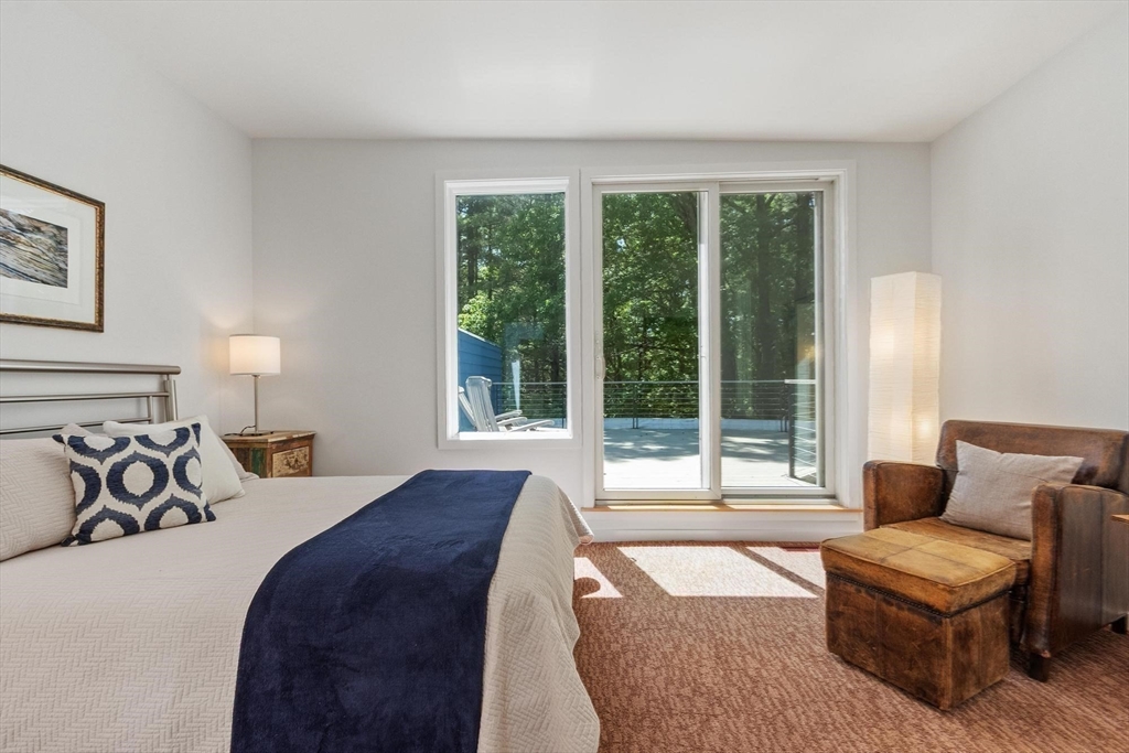 389 River Road Carlisle, MA 01741 - Photo 24 of 39
