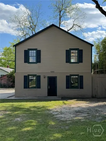 $1,800 | 1305 East Anderson Street, Savannah, GA 31404