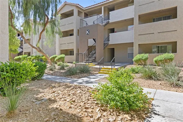 $1,350 | 4200 South Valley View Boulevard, Unit 2047, Las Vegas, NV 89103