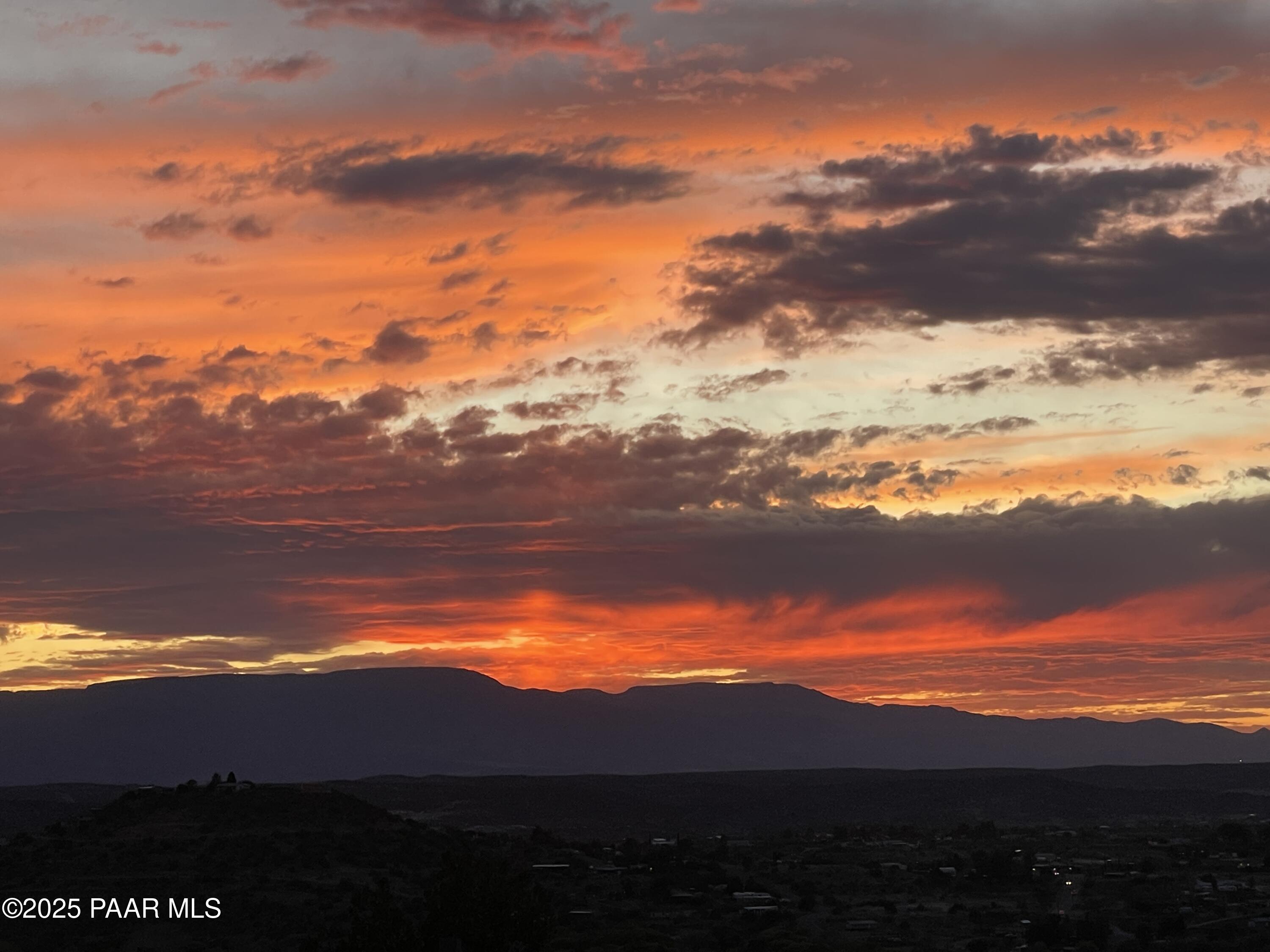 4701 North Valancius Way Rimrock, AZ 86335 - Photo 32 of 35 a view of an ocean and a mountain
