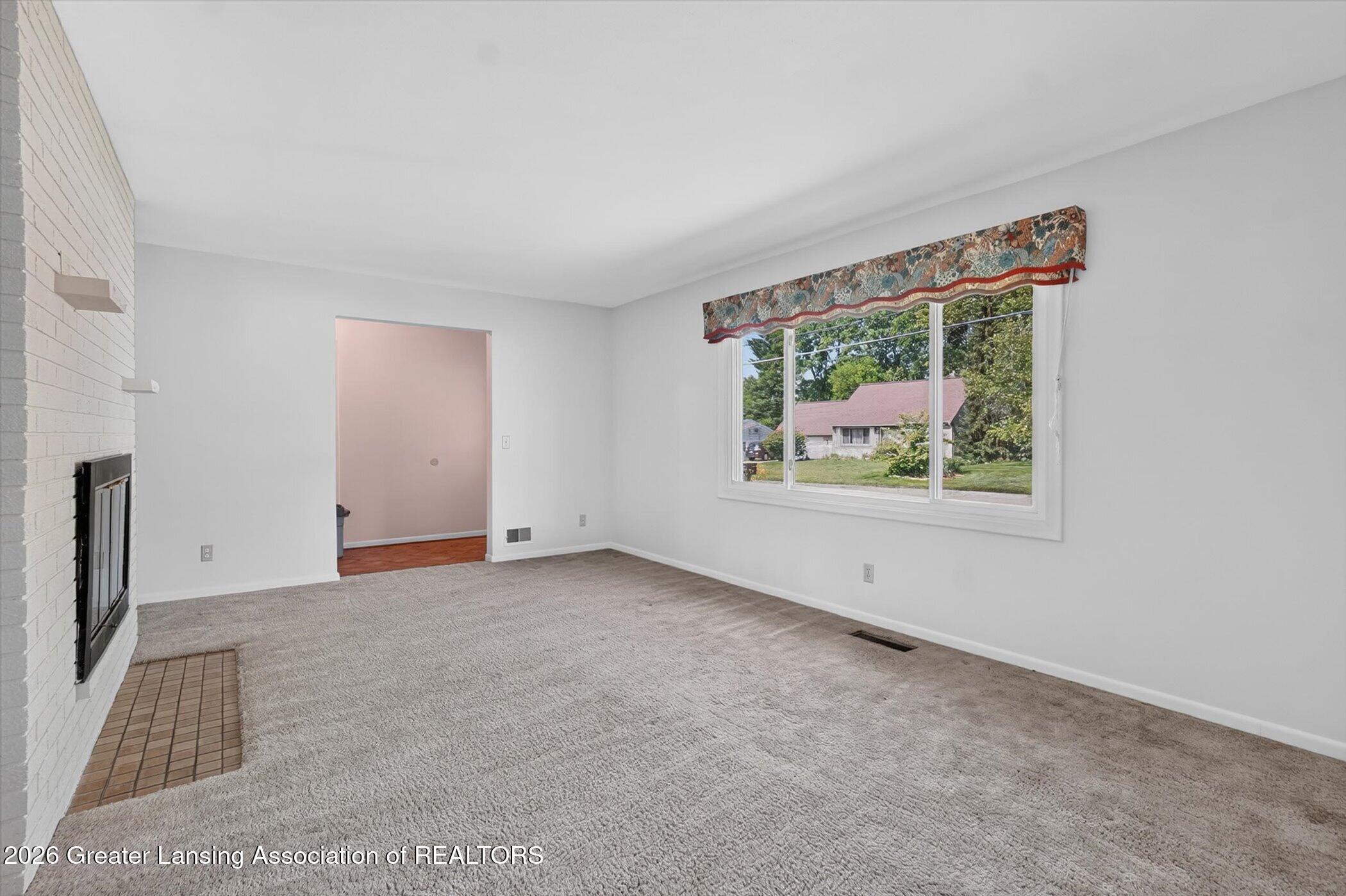 2106 Byrnes Road Lansing, MI 48906 - Photo 16 of 51 10-2106-Byrnes-Rd-WindowStill-Photograph