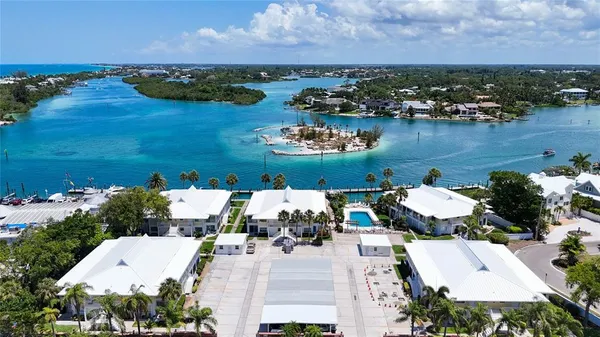 $4,200 | 999 Inlet Circle, Unit B104, Venice, FL 34285