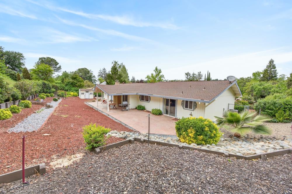 4071 Silver Street Rocklin, CA 95677 - Photo 6 of 70 front view of a house with a yard
