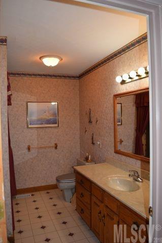 2804 Holly Ridge Drive Hildebran, NC 28637 - Photo 3 of 25 Gallery Image 3