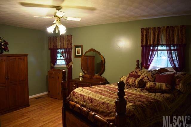 2804 Holly Ridge Drive Hildebran, NC 28637 - Photo 5 of 25 Gallery Image 5
