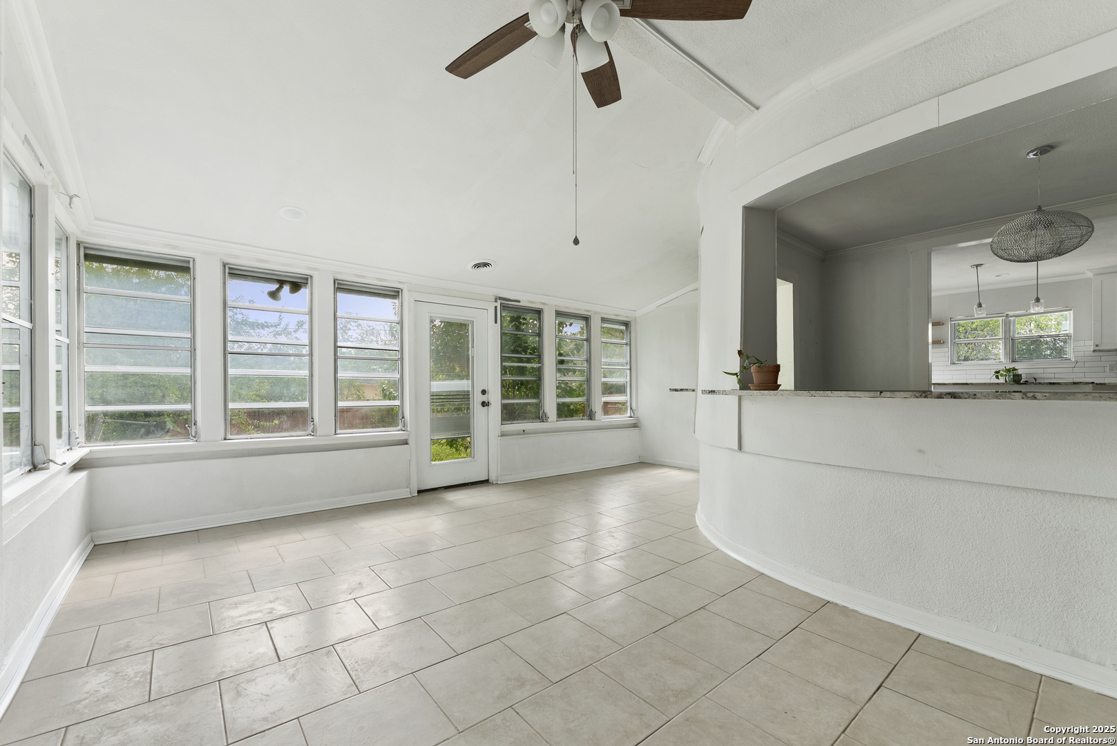 1100 Garraty Road Terrell Hills, TX 78209 - Photo 4 of 27