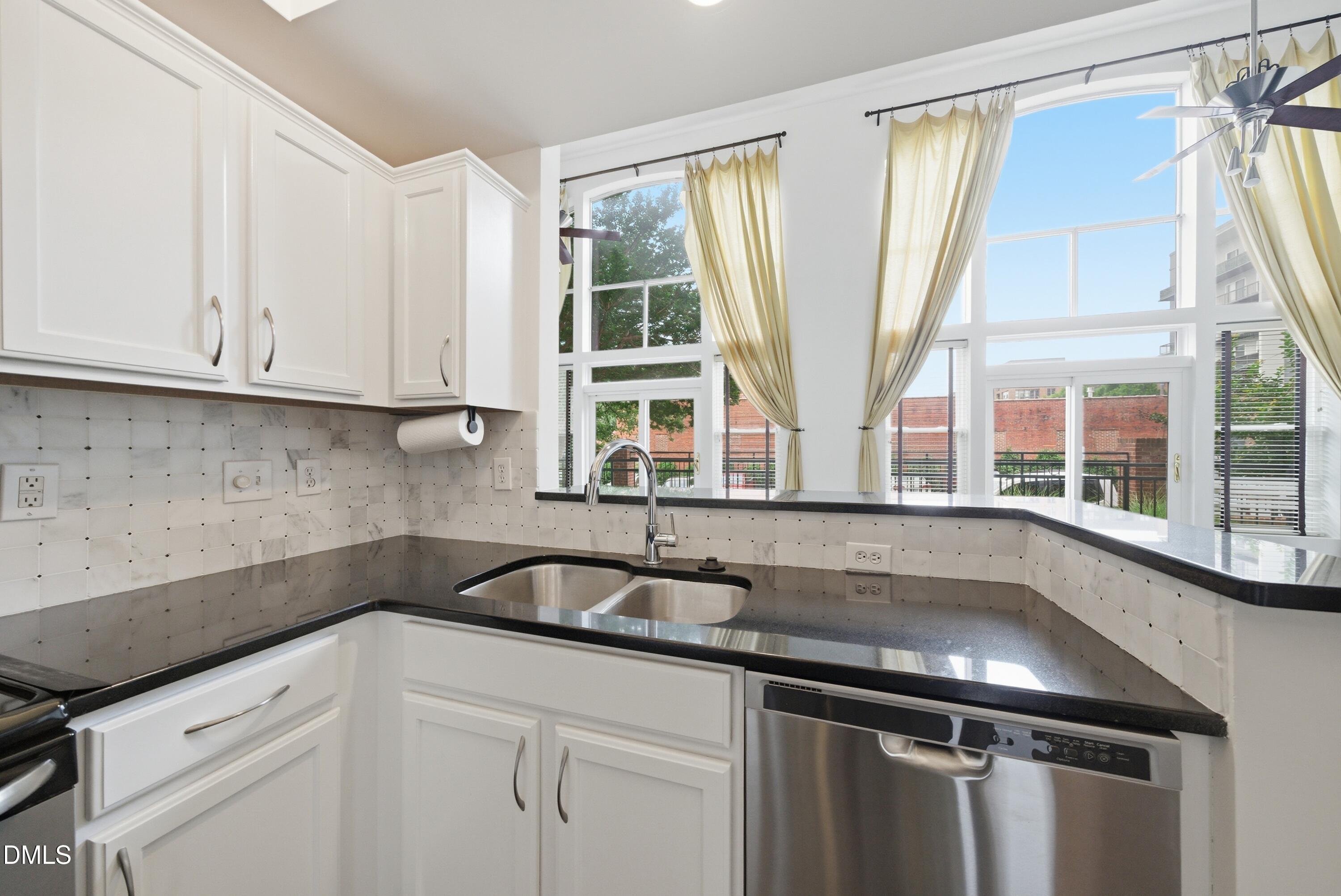 200 South Dawson Street Raleigh, NC 27601 - Photo 8 of 26 DSC04279