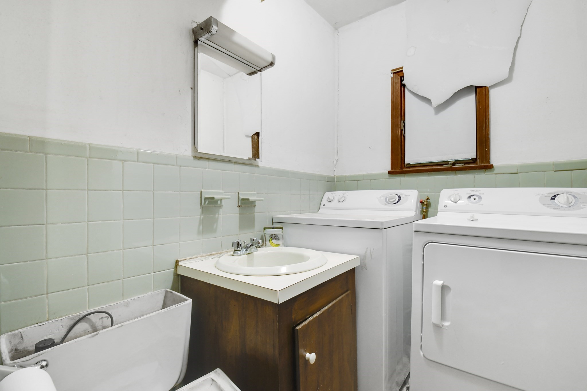 18 School House Road Sandown, NH 03873 - Photo 23 of 33 Gallery Image 23