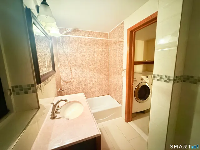 $2,700 | 7 Elm Street, New Haven, CT 06510