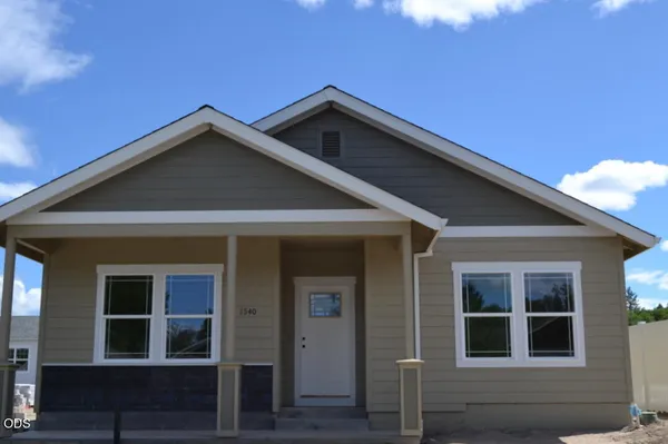 $439,900 | 1540 West Harbeck Road, Grants Pass, OR 97527