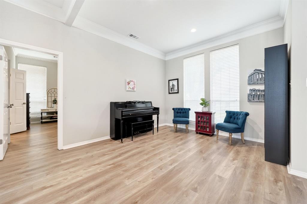 4509 Scenic Drive Rowlett, TX 75088 - Photo 4 of 40 Sitting room