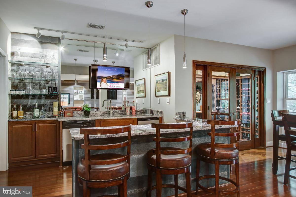 20379 Dunkirk Square Sterling, VA 20165 - Photo 34 of 45 custom lower lbar