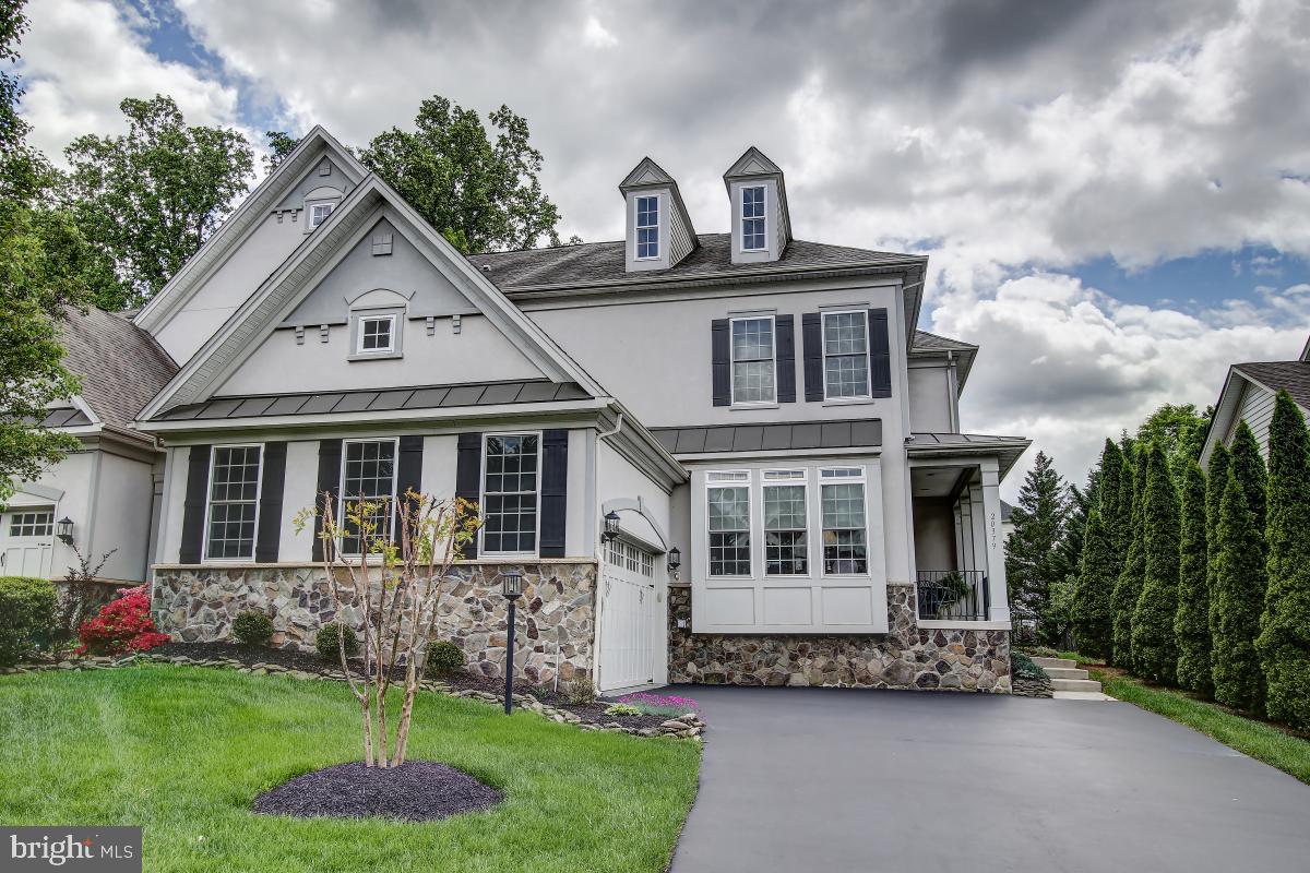 20379 Dunkirk Square Sterling, VA 20165 - Photo 43 of 45 Perfect Location