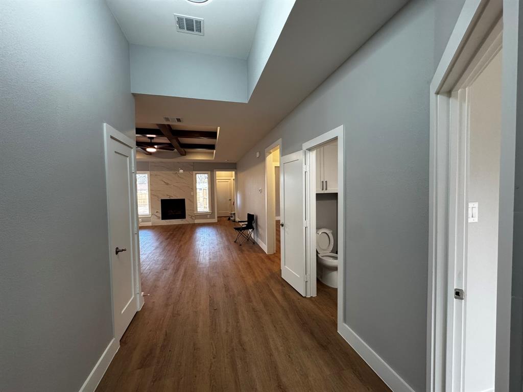 2533 Jonesboro Avenue Dallas, TX 75228 - Photo 3 of 27 a view of gallery with wooden floor