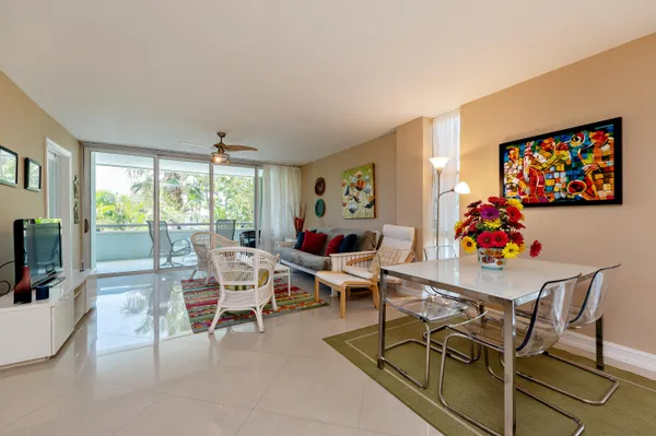 $2,650 | 1112 Ocean Terrace, Unit 1B, Delray Beach, FL 33483