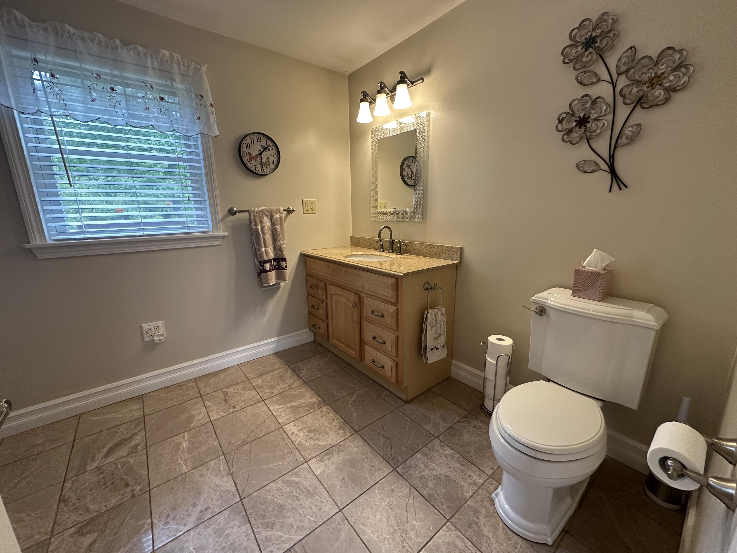 283 Davis Road Lyman, ME 04002 - Photo 16 of 48 1st Floor Bath 1