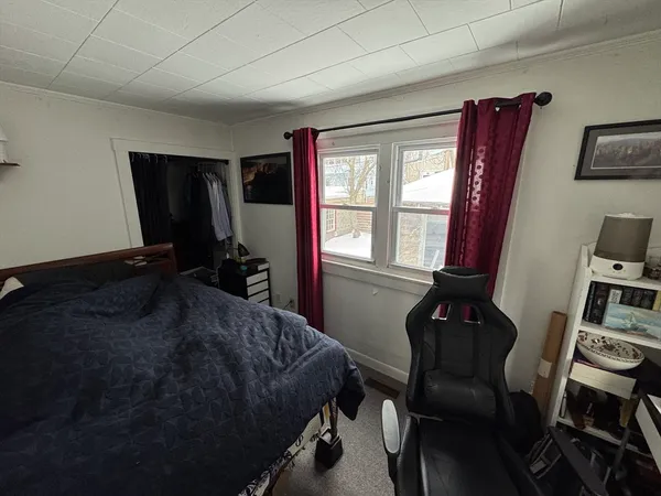 $5,500 | 9 Burnham Street, Unit 1, Somerville, MA 02144