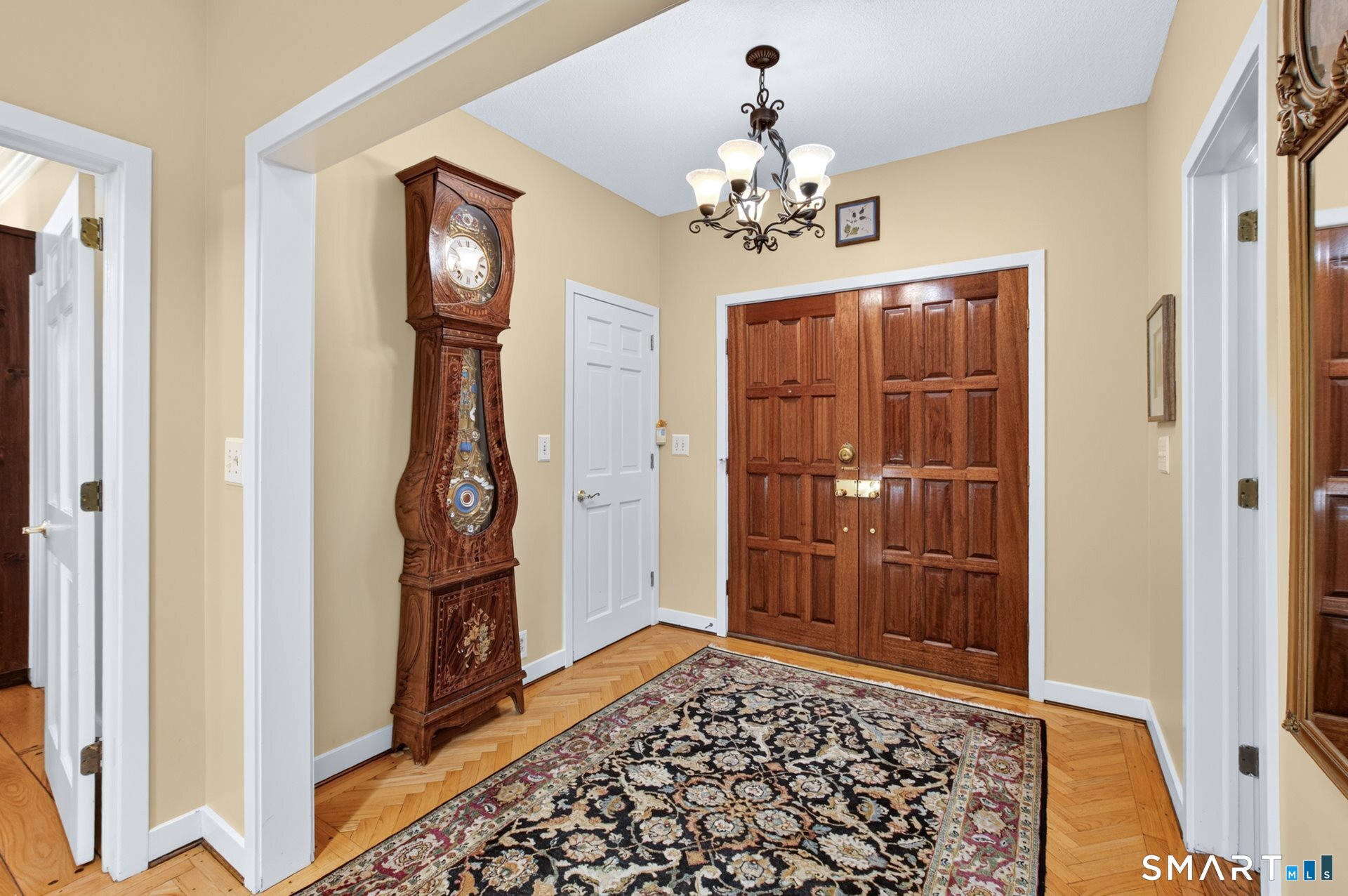 88 W Road Canton, CT 06019 - Photo 4 of 38