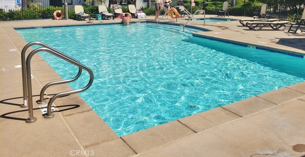 5094 Via Manos, Unit A Oceanside, CA 92057 - Photo 38 of 41